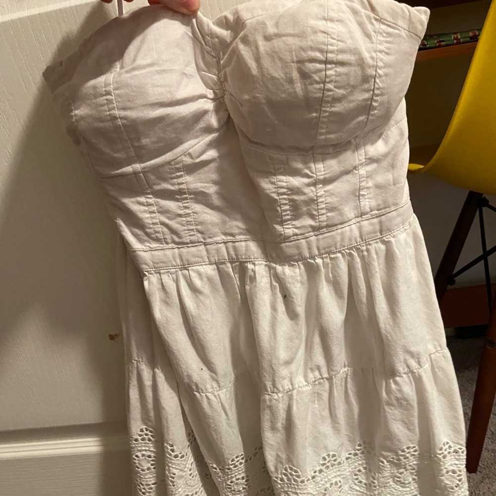 Strapless dress